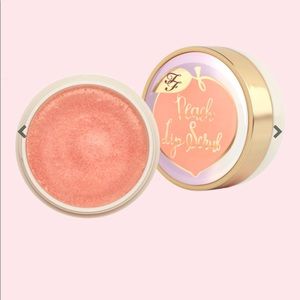 too faced peach lip scrub